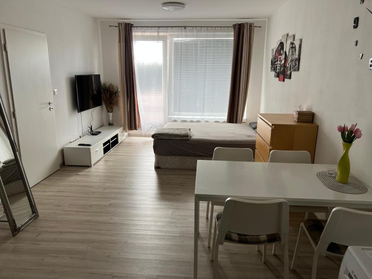 Beautiful 2 Bedroom Apartment Prostějov 外观 照片